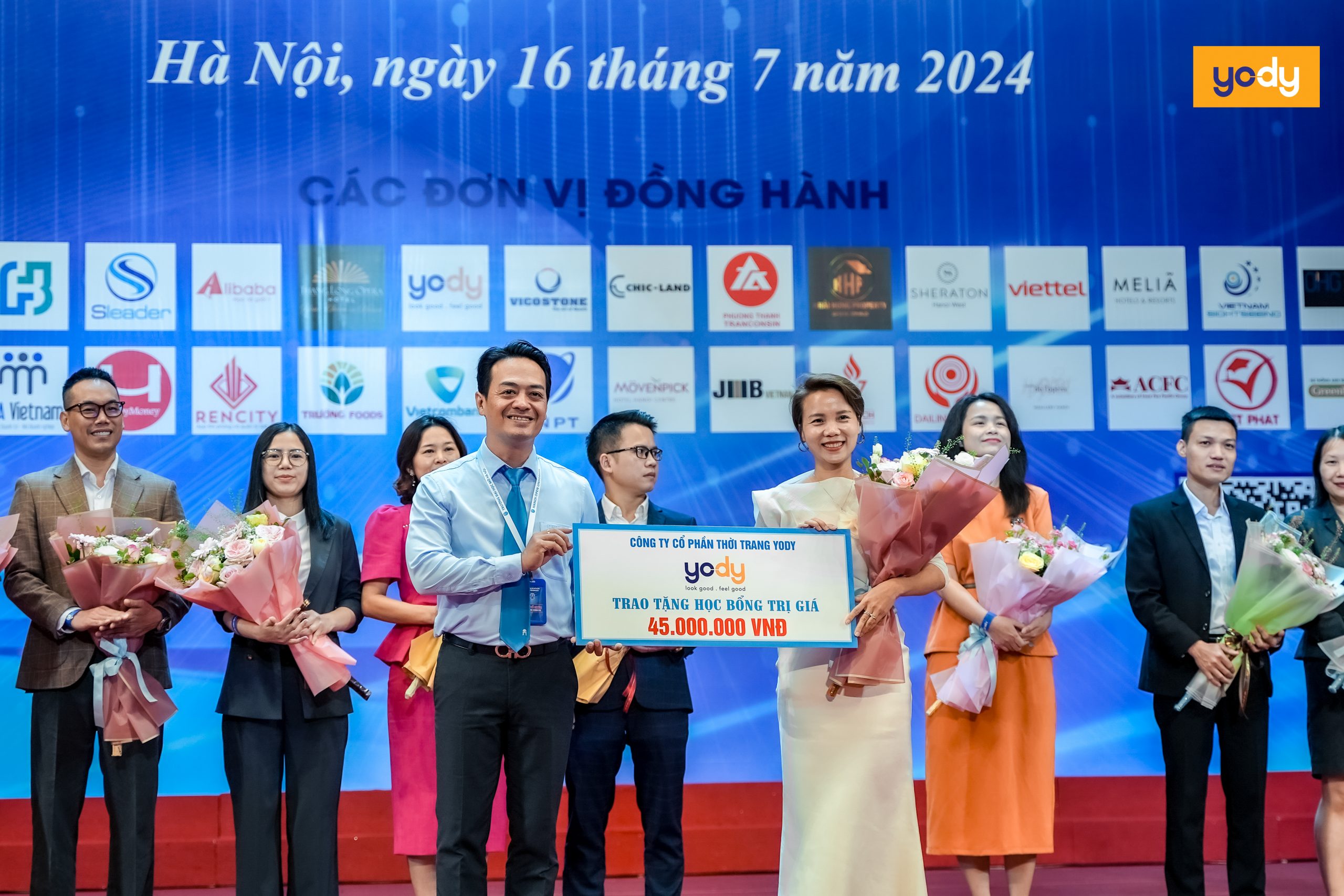 YODY CÙNG ĐẠI HỌC MỞ HÀ NỘI CHẮP CÁNH ƯỚC MƠ